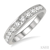 3/4 Ctw Channel Set 11 Stone Round Cut Diamond Wedding Band in Platinum