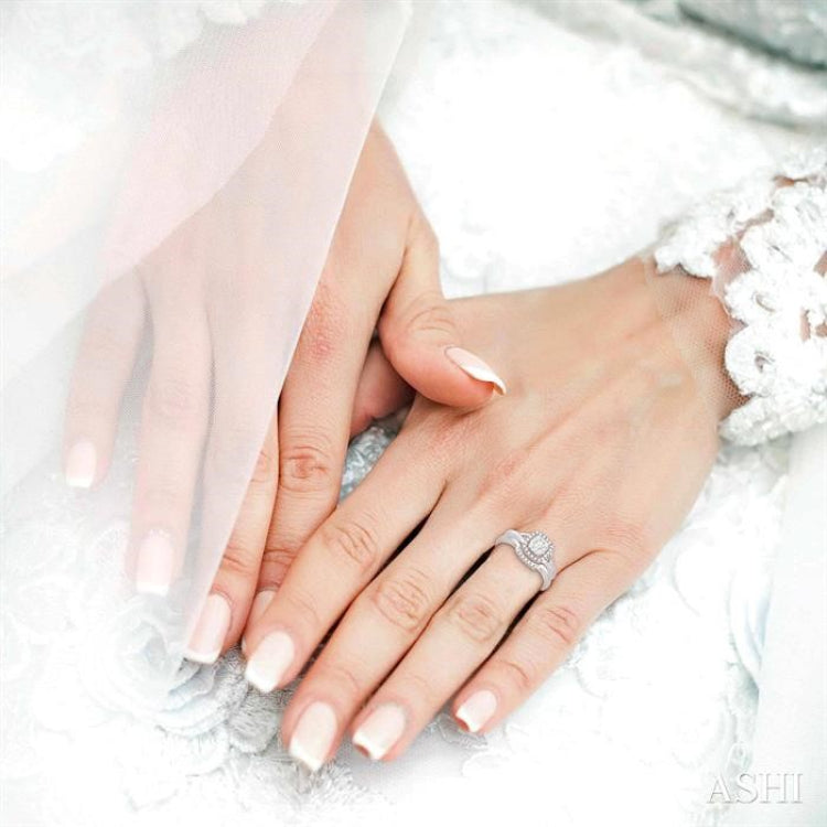 3/8 ctw Diamond Lovebright Wedding Set with 1/3 ctw Engagement Ring and 1/20 ctw Wedding Band in 14K White Gold 3/8 ctw Diamond Lovebright Wedding Set with 1/3 ctw Engagement Ring and 1/20 ctw Wedding Band in 14K White Gold