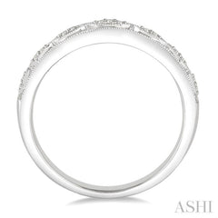 1/20 Ctw Round Cut Diamond Wedding Band in 14K White Gold 1/20 Ctw Round Cut Diamond Wedding Band in 14K White Gold