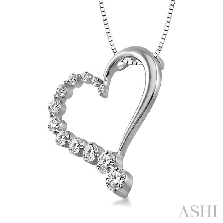 1/2 Ctw Round Cut Diamond Heart Half Journey Pendant in 14K White Gold with Chain 1/2 Ctw Round Cut Diamond Heart Half Journey Pendant in 14K White Gold with Chain