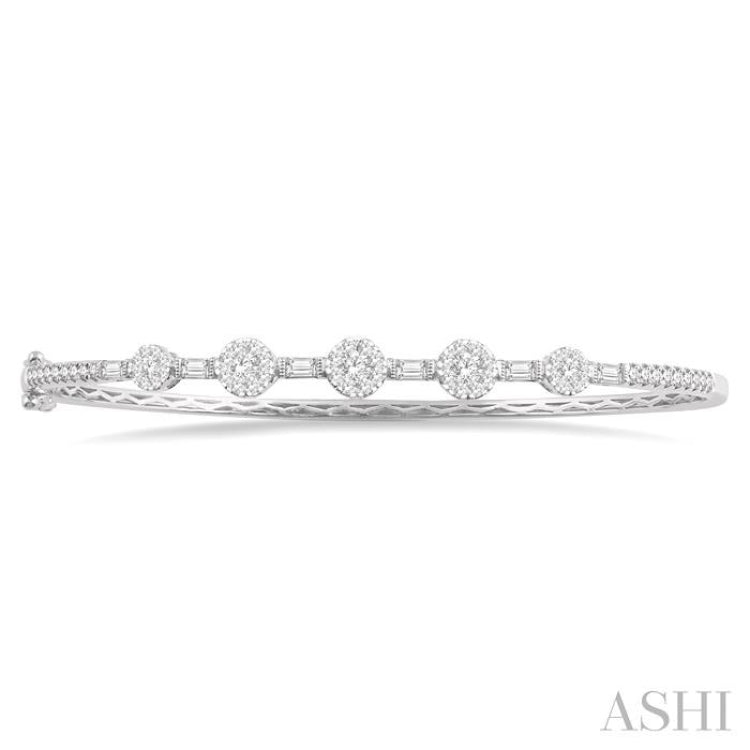 1 1/10 Ctw Lovebright Circular Mounts Baguette & Round Cut Diamond Bangle in 14K White Gold 1 1/10 Ctw Lovebright Circular Mounts Baguette & Round Cut Diamond Bangle in 14K White Gold