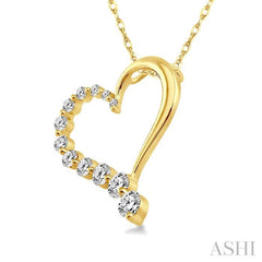 1/4 Ctw Round Cut Diamond Heart Half Journey Pendant in 14K Yellow Gold with Chain 1/4 Ctw Round Cut Diamond Heart Half Journey Pendant in 14K Yellow Gold with Chain