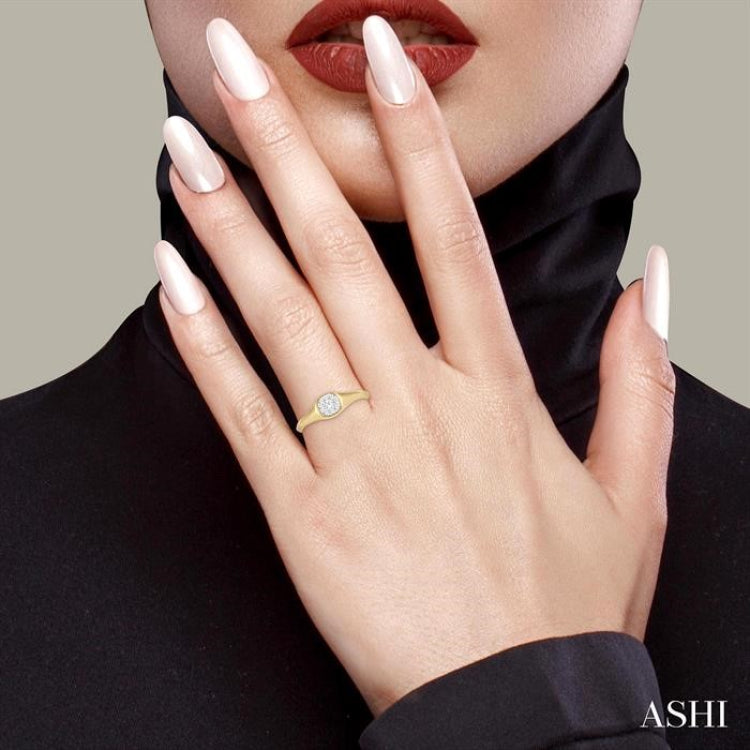 1/4 Ctw Cushion Shape Lovebright Diamond Ring in 14K Yellow and White Gold 1/4 Ctw Cushion Shape Lovebright Diamond Ring in 14K Yellow and White Gold