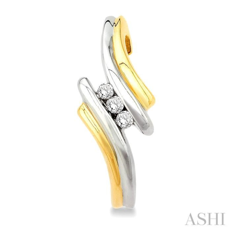 1/10 Ctw Round Cut Diamond Earrings in 14K Yellow Gold 1/10 Ctw Round Cut Diamond Earrings in 14K Yellow Gold