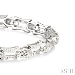 1/3 Ctw Marquise Shape Single Cut Diamond Link Bracelet in 14K White Gold 1/3 Ctw Marquise Shape Single Cut Diamond Link Bracelet in 14K White Gold