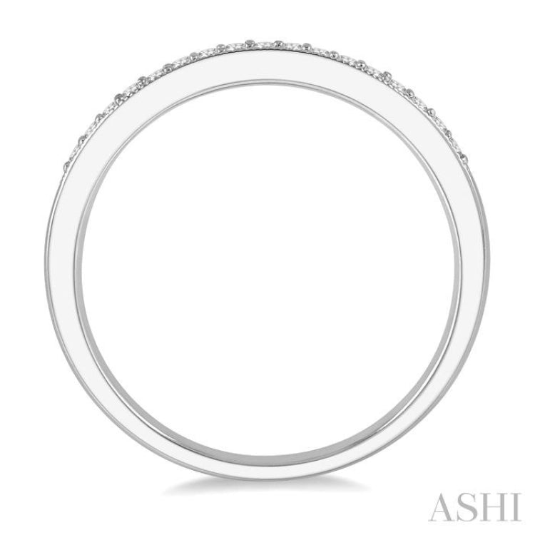 1/8 Ctw Round Cut Diamond Wedding Band in 14K White Gold 1/8 Ctw Round Cut Diamond Wedding Band in 14K White Gold