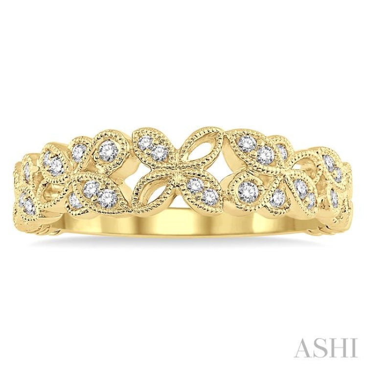 1/5 Ctw Floral Lattice Round Cut Diamond Wedding Band in 14K Yellow Gold 1/5 Ctw Floral Lattice Round Cut Diamond Wedding Band in 14K Yellow Gold