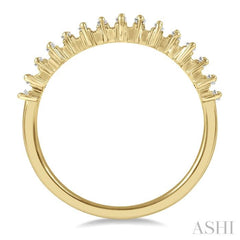 1/4 Ctw In and Out Baguette Cut Diamond Stackable Fashion Band in 14K Yellow Gold 1/4 Ctw In and Out Baguette Cut Diamond Stackable Fashion Band in 14K Yellow Gold