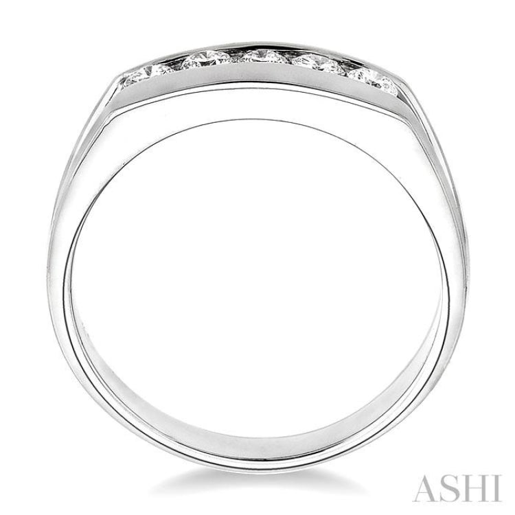 1/2 Ctw Channel Set Round Cut Diamonds Men's Band in 14K White Gold 1/2 Ctw Channel Set Round Cut Diamonds Men's Band in 14K White Gold