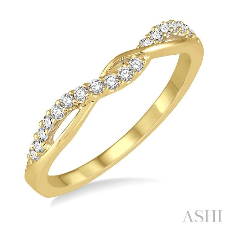 1/5 Ctw Twisted Top Round Cut Diamond Wedding Band in 14K Yellow Gold 1/5 Ctw Twisted Top Round Cut Diamond Wedding Band in 14K Yellow Gold