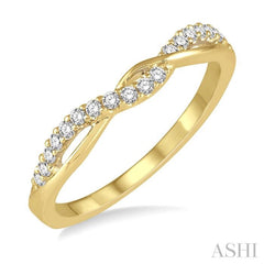 1/5 Ctw Twisted Top Round Cut Diamond Wedding Band in 14K Yellow Gold 1/5 Ctw Twisted Top Round Cut Diamond Wedding Band in 14K Yellow Gold