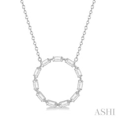 1/2 Ctw Circle Round Cut Diamond Pendant in 14K White Gold 1/2 Ctw Circle Round Cut Diamond Pendant in 14K White Gold