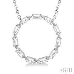 1/2 Ctw Circle Round Cut Diamond Pendant in 14K White Gold 1/2 Ctw Circle Round Cut Diamond Pendant in 14K White Gold