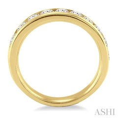 1 Ctw Round Cut Diamond Wedding Band in 14K Yellow Gold 1 Ctw Round Cut Diamond Wedding Band in 14K Yellow Gold