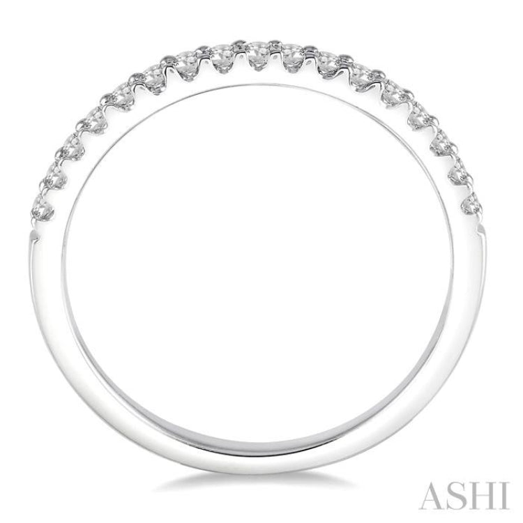 1/4 Ctw Round Cut Diamond Wedding Band in 14K White Gold 1/4 Ctw Round Cut Diamond Wedding Band in 14K White Gold