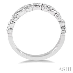 1/6 Ctw Round Diamond Wedding Band with in 14K White Gold 1/6 Ctw Round Diamond Wedding Band with in 14K White Gold