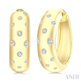 1/4 Ctw Mosaic Flush Set Round Cut Diamond Fashion Hoop Earring in 10K Yellow Gold