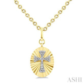 1/10 Ctw Templar Cross Round Cut Diamond Pirouette Fluted Oval Medallion Pendant With Chain in Yellow Gold Vermeil