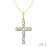 1/2 Ctw Roman Cross Round Cut Diamond Fashion Pendant With Chain in 14K Yellow Gold