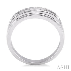 1/8 Ctw Round Cut Diamond Women's Ring in 10K White Gold 1/8 Ctw Round Cut Diamond Women's Ring in 10K White Gold
