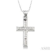 1/4 Ctw Round Cut Diamond Cross Pendant in 14K White Gold with Chain