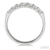 3/4 Ctw 7 Stone Round Cut Diamond Wedding Band in 14K White Gold