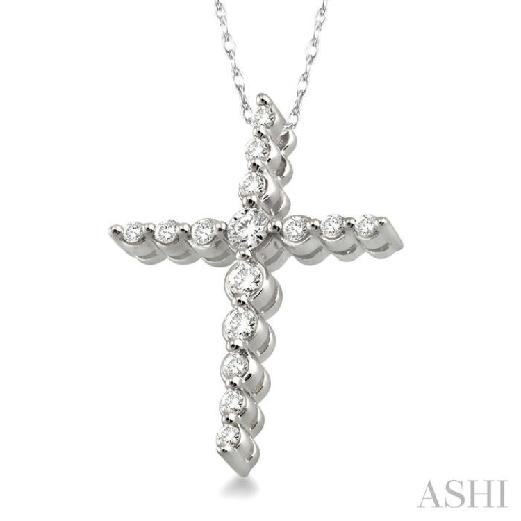 1/4 Ctw Round Cut Diamond Journey Cross Pendant in 14K White Gold with Chain 1/4 Ctw Round Cut Diamond Journey Cross Pendant in 14K White Gold with Chain