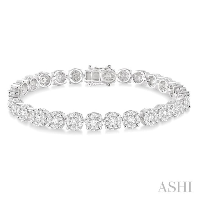 7 Ctw Round Cut Diamond Lovebright Tennis Bracelet in 14K White Gold 7 Ctw Round Cut Diamond Lovebright Tennis Bracelet in 14K White Gold