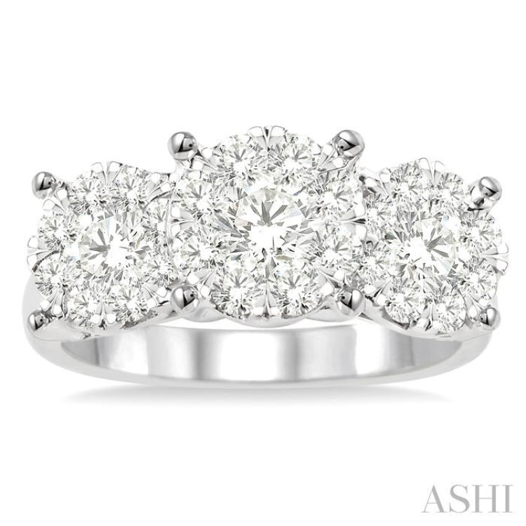 1 1/2 ctw Lovebright Round Cut Diamond Ring in 14K White Gold 1 1/2 ctw Lovebright Round Cut Diamond Ring in 14K White Gold
