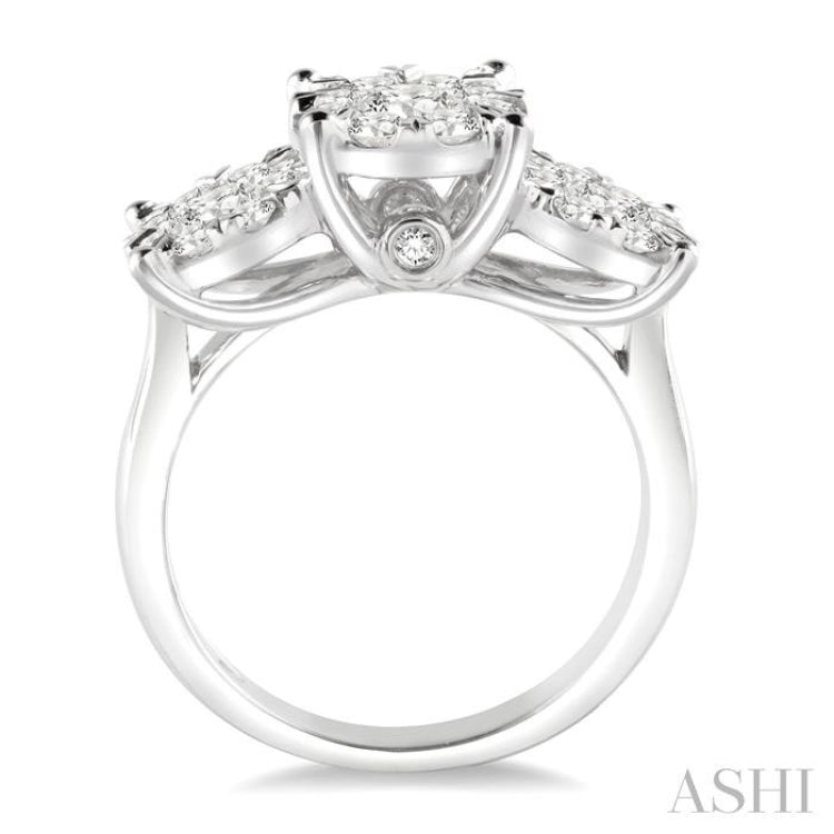 1 1/2 ctw Lovebright Round Cut Diamond Ring in 14K White Gold 1 1/2 ctw Lovebright Round Cut Diamond Ring in 14K White Gold