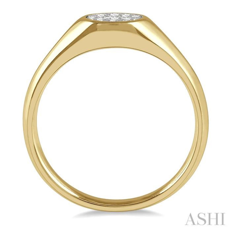 1/8 Ctw Oval Shape Lovebright Diamond Ring in 14K Yellow And White Gold 1/8 Ctw Oval Shape Lovebright Diamond Ring in 14K Yellow And White Gold