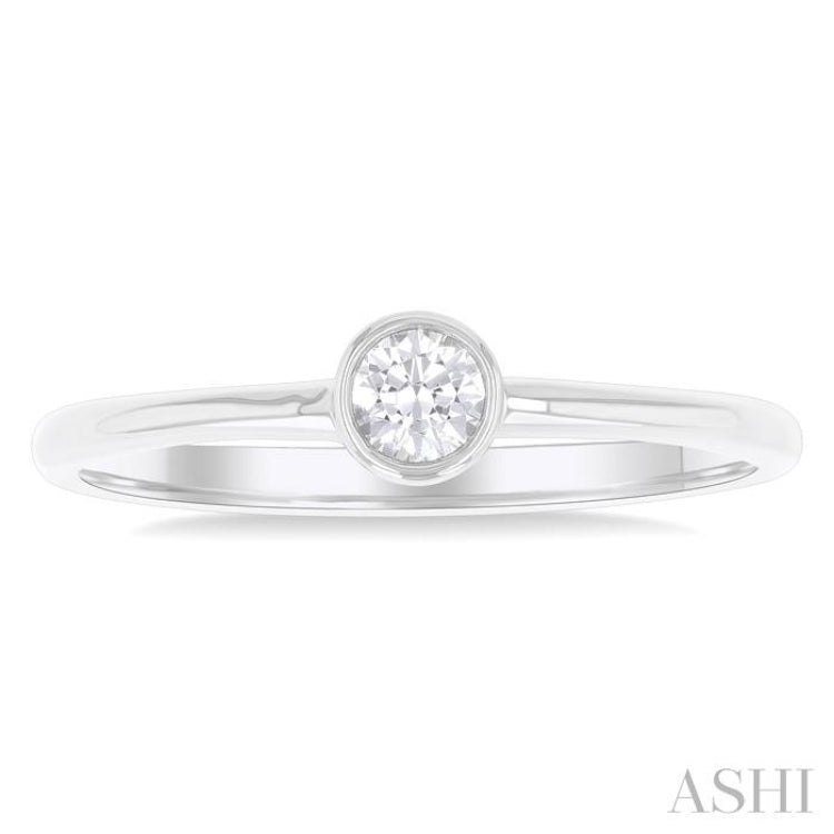 1/6 Ctw Petite Bezel Set Round Cut Diamond Fashion Ring in 10K White Gold 1/6 Ctw Petite Bezel Set Round Cut Diamond Fashion Ring in 10K White Gold