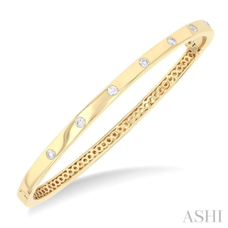 3/8 Ctw Flush Bezel Set Diamond Fashion Bangle in 14K Yellow Gold 3/8 Ctw Flush Bezel Set Diamond Fashion Bangle in 14K Yellow Gold