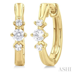 1/4 Ctw Three Stone Round Cut Diamond Hoop Earrings in 10K Yellow Gold 1/4 Ctw Three Stone Round Cut Diamond Hoop Earrings in 10K Yellow Gold