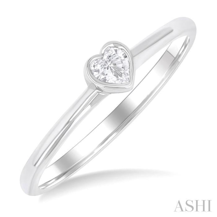 1/6 Ctw Petite Bezel Set Heart Shape Diamond Fashion Ring in 10K White Gold 1/6 Ctw Petite Bezel Set Heart Shape Diamond Fashion Ring in 10K White Gold