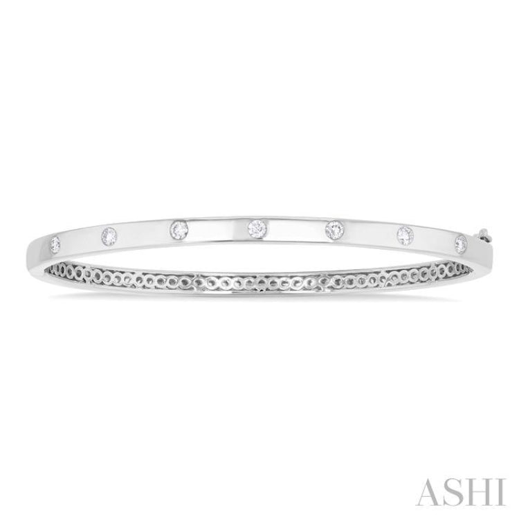 3/8 Ctw Flush Bezel Set Diamond Fashion Bangle in 14K White Gold 3/8 Ctw Flush Bezel Set Diamond Fashion Bangle in 14K White Gold