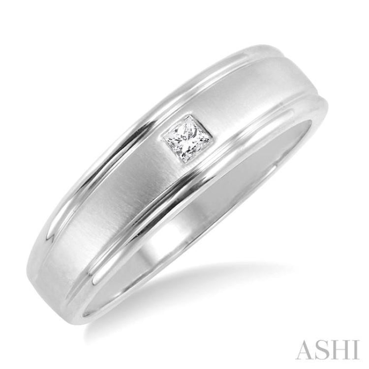1/20 Ctw Princess Cut Diamond Men's Ring in 14K White Gold 1/20 Ctw Princess Cut Diamond Men's Ring in 14K White Gold