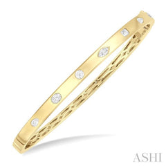 3/4 Ctw Spaced Mixed Shape Diamond Cut Fashion Bangle in 14K Yellow Gold 3/4 Ctw Spaced Mixed Shape Diamond Cut Fashion Bangle in 14K Yellow Gold