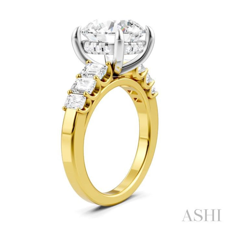 1 1/4 Ctw Round Shape Emerald and Round Cut Diamond Semi-Mount Engagement Ring in 14K Yellow and White Gold