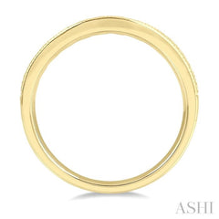 1/2 ctw Curved Center Milgrain Border Round Cut Diamond Wedding Band in 14K Yellow Gold