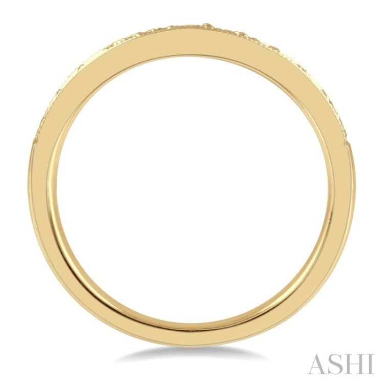 1/3 ctw Curved Center Milgrain Border Round Cut Diamond Wedding Band in 14K Yellow Gold