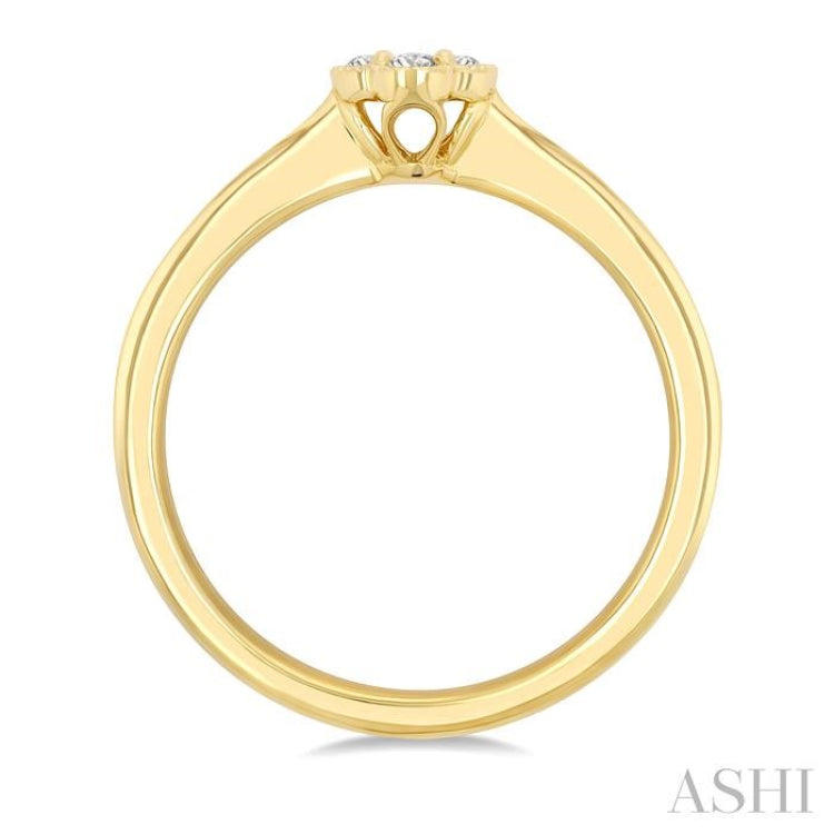 1/6 Ctw Clover Round Cut Diamond Fashion Ring in 14K Yellow Gold