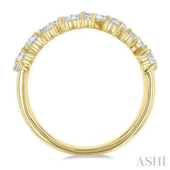 1 1/10 Ctw Mixed Shape Diamond Fashion Band in 14K Yellow Gold