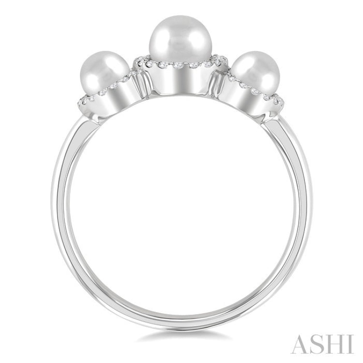 1/6 Ctw Past, Present & Future 4MM & 5MM Cultured Pearl and Round Cut Diamond Halo Ring in 14K White Gold