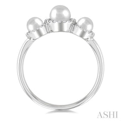 1/6 Ctw Past, Present & Future 4MM & 5MM Cultured Pearl and Round Cut Diamond Halo Ring in 14K White Gold