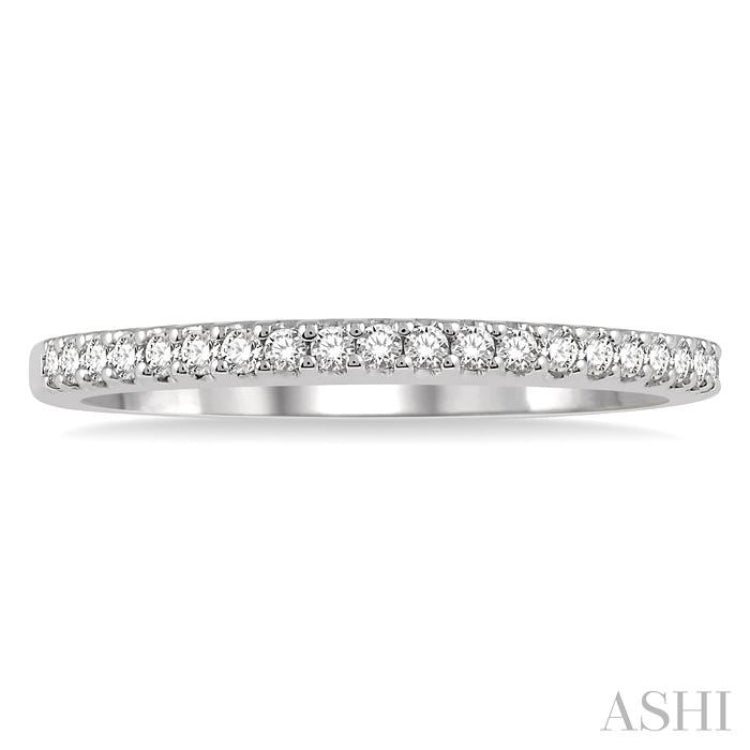 1/5 ctw Round Cut Diamond Wedding Band in 14K White Gold