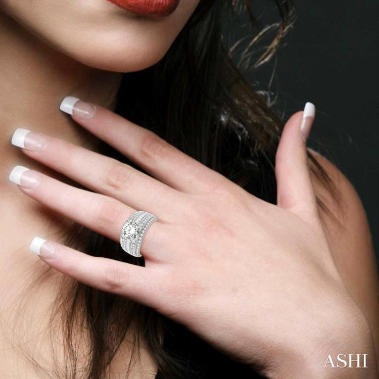 1 1/3 Ctw Semi-Mount Baguette and Round Cut Diamond Engagement Ring in 14K White Gold