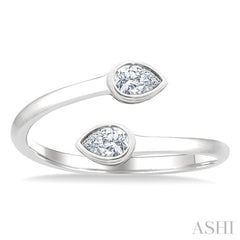 1/5 Ctw Split Single Coil Bezel Set Pear Cut Diamond Open Fashion Ring in 14K White Gold