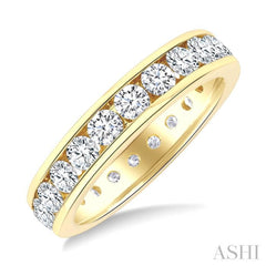 2.00 Ctw Channel Round Cut Diamond Eternity Wedding Band in 14K Yellow Gold