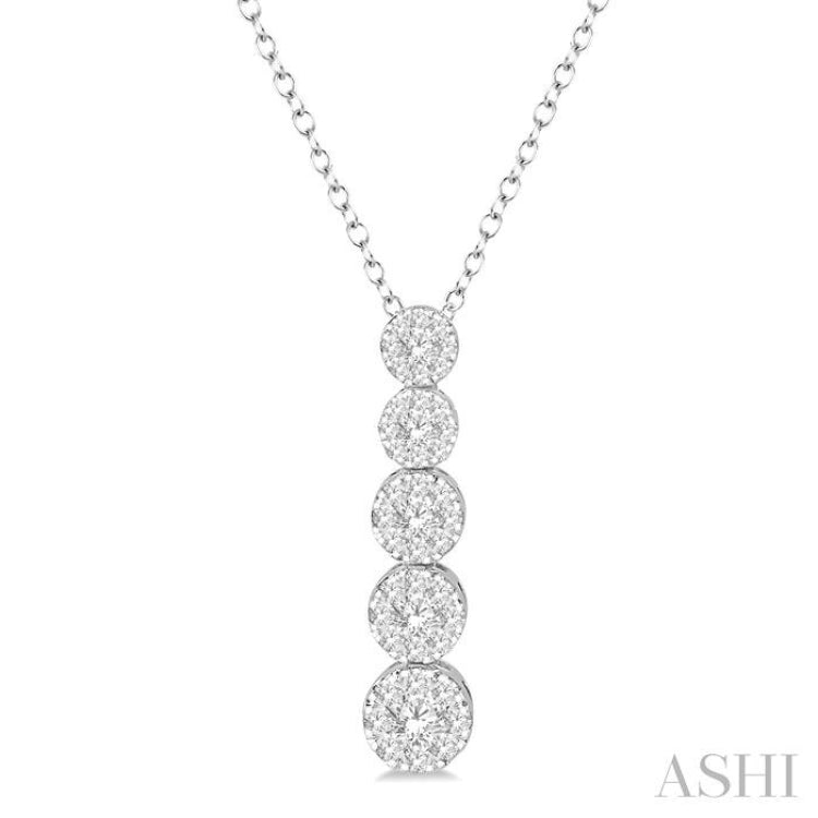 5/8 Ctw Five Mount Lovebright Round Cut Diamond Pendant With Chain in 14K White Gold